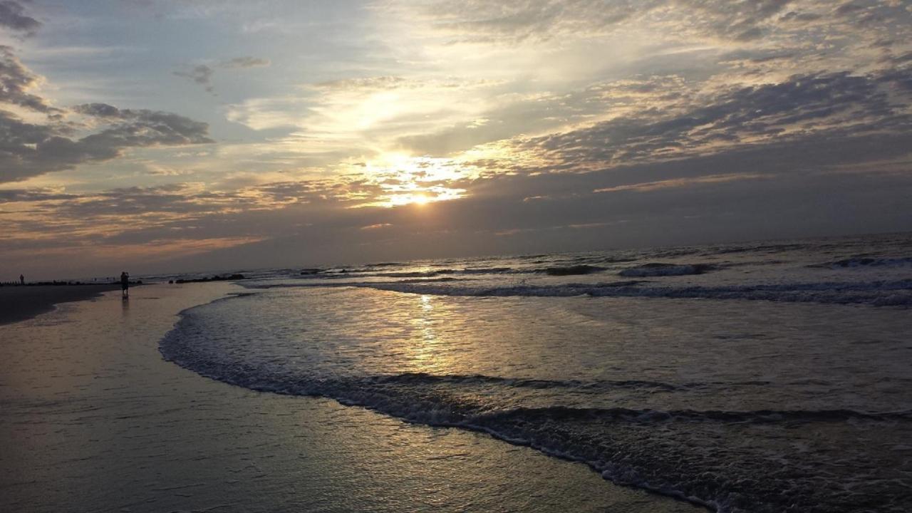 Folly Vacation Laid Back Casual Beach Bungalow 209-B Folly Beach Kültér fotó